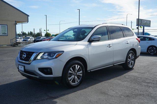 used 2020 Nissan Pathfinder car, priced at $21,999