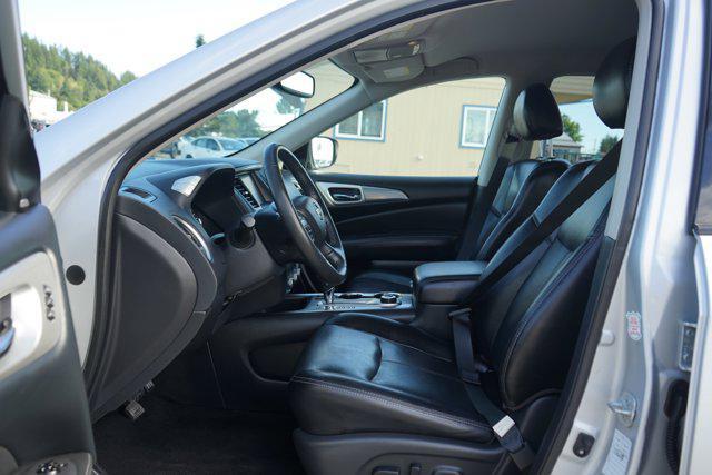 used 2020 Nissan Pathfinder car, priced at $21,999