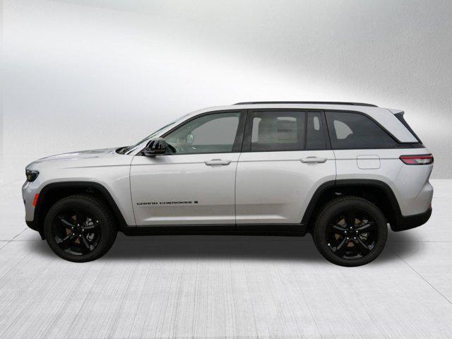 new 2025 Jeep Grand Cherokee car, priced at $41,499