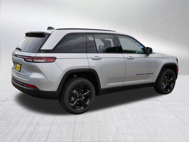 new 2025 Jeep Grand Cherokee car, priced at $41,499