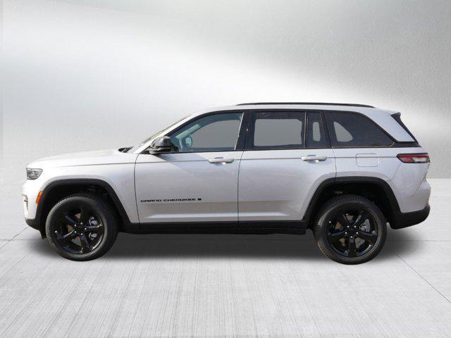 new 2025 Jeep Grand Cherokee car, priced at $44,499