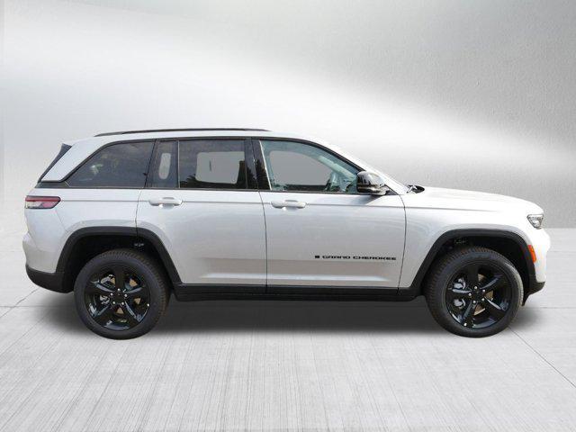 new 2025 Jeep Grand Cherokee car, priced at $44,499