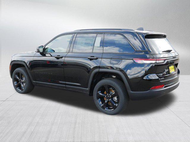 new 2025 Jeep Grand Cherokee car, priced at $41,999