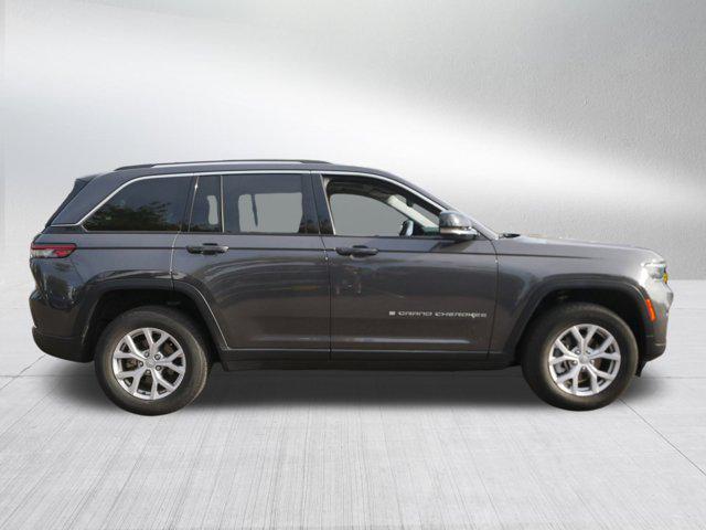used 2022 Jeep Grand Cherokee car, priced at $31,988