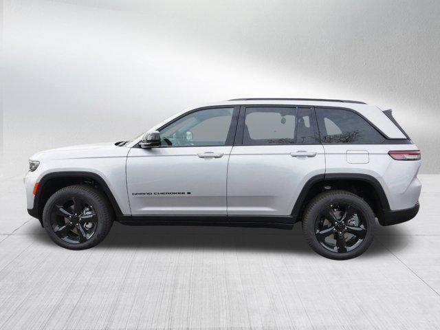 new 2025 Jeep Grand Cherokee car, priced at $44,999