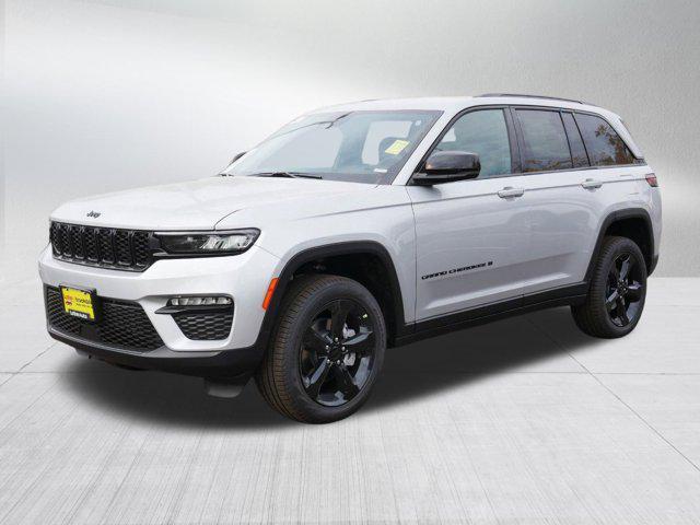 new 2025 Jeep Grand Cherokee car, priced at $44,999