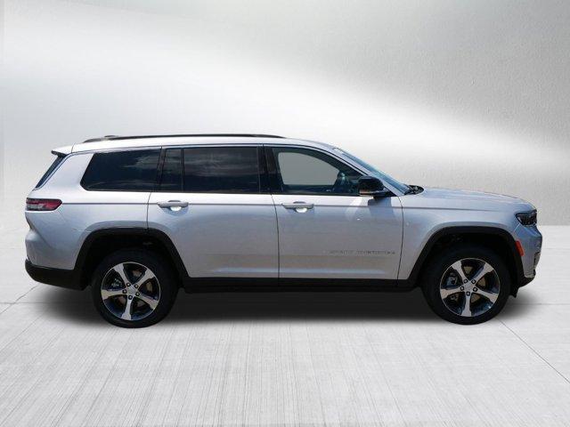 new 2024 Jeep Grand Cherokee L car, priced at $42,999