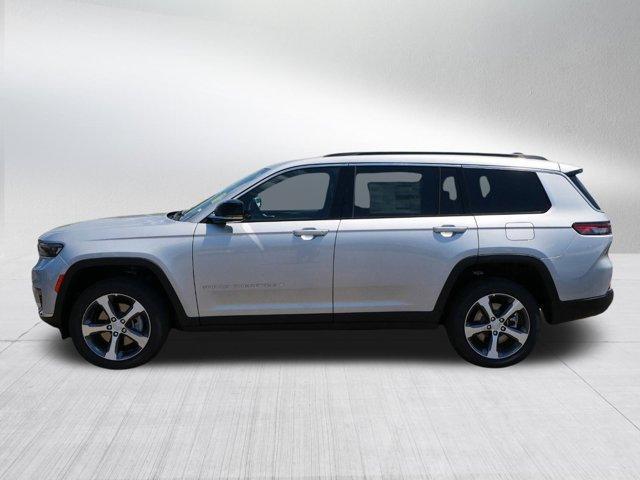 new 2024 Jeep Grand Cherokee L car, priced at $42,999