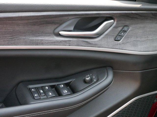 used 2023 Jeep Grand Cherokee car, priced at $33,808