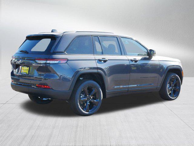 new 2025 Jeep Grand Cherokee car, priced at $48,999