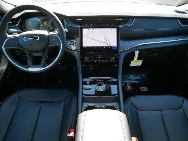 new 2025 Jeep Grand Cherokee car, priced at $44,999