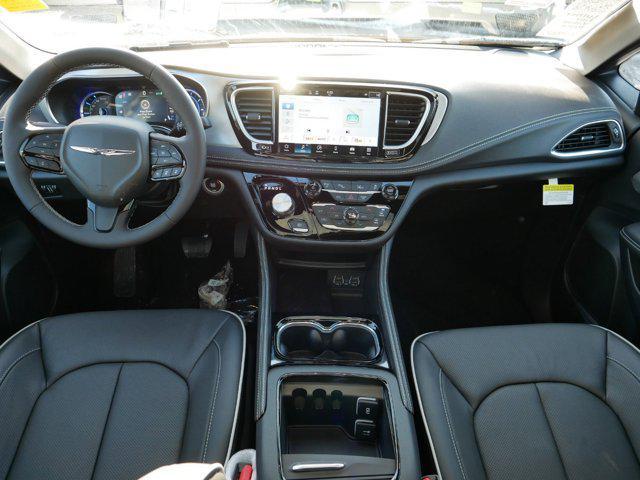 new 2025 Chrysler Pacifica Hybrid car, priced at $44,999