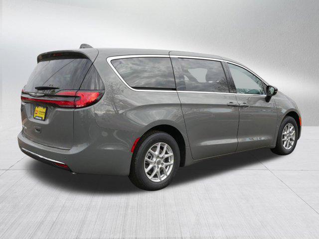 new 2025 Chrysler Pacifica car, priced at $38,999