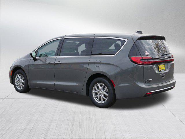 new 2025 Chrysler Pacifica car, priced at $38,999