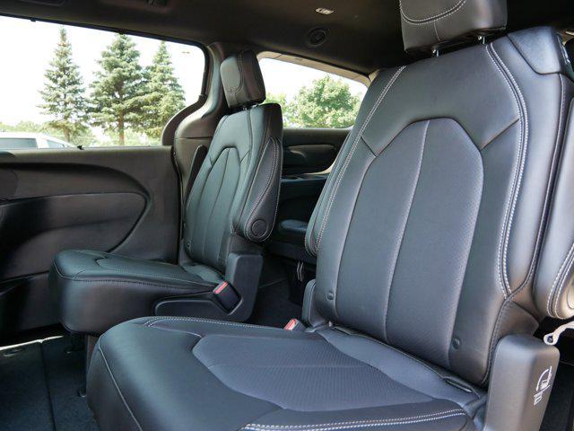 new 2025 Chrysler Pacifica car, priced at $40,864
