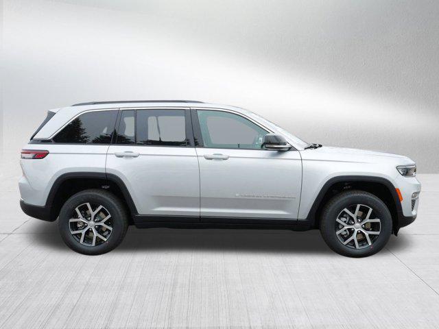 new 2025 Jeep Grand Cherokee car, priced at $41,499