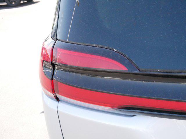 used 2023 Chrysler Pacifica car, priced at $29,118