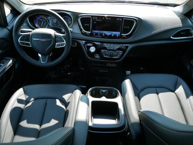 new 2025 Chrysler Pacifica car, priced at $43,091