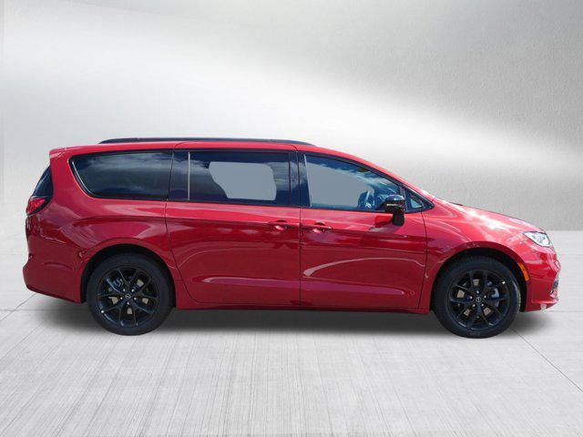 new 2026 Chrysler Pacifica car, priced at $51,999