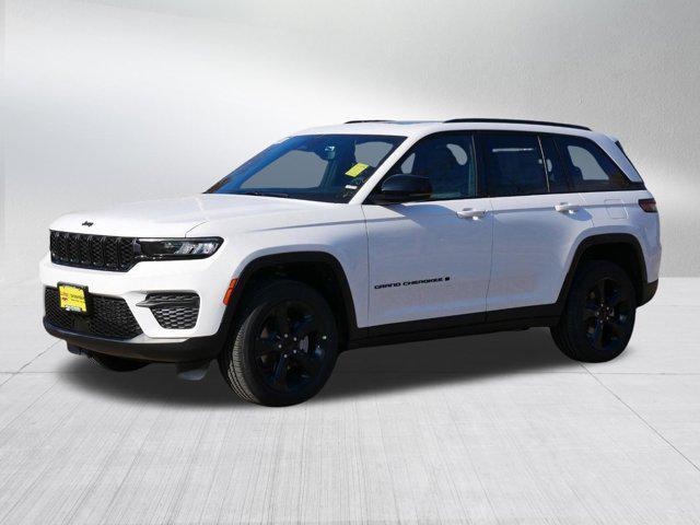 new 2025 Jeep Grand Cherokee car, priced at $43,499