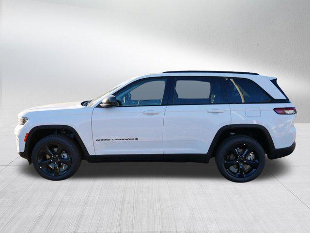 new 2025 Jeep Grand Cherokee car, priced at $52,326