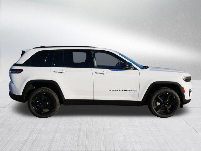 new 2025 Jeep Grand Cherokee car, priced at $52,326