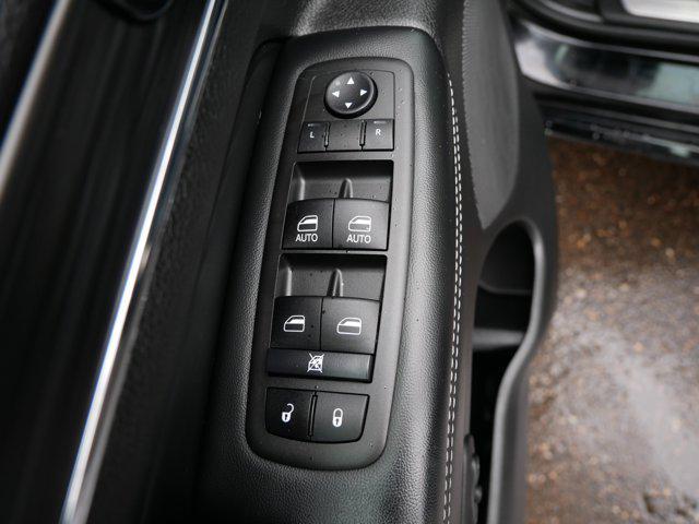 used 2021 Jeep Grand Cherokee car, priced at $30,558