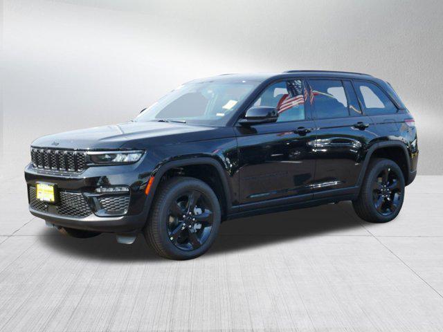new 2025 Jeep Grand Cherokee car, priced at $44,999
