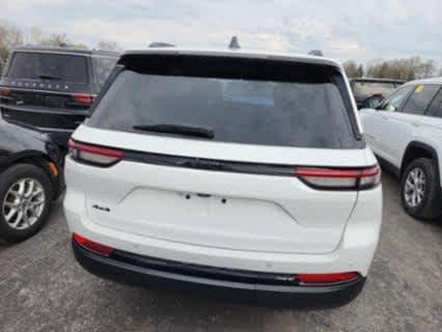 used 2022 Jeep Grand Cherokee car, priced at $35,555