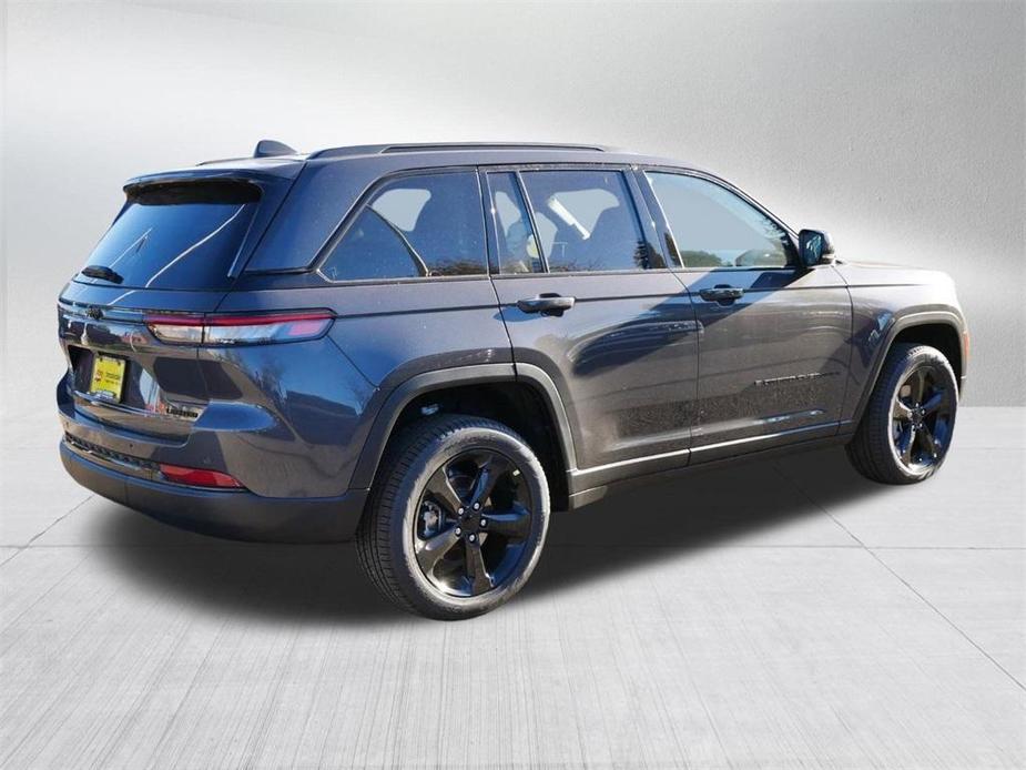 new 2024 Jeep Grand Cherokee car, priced at $47,595