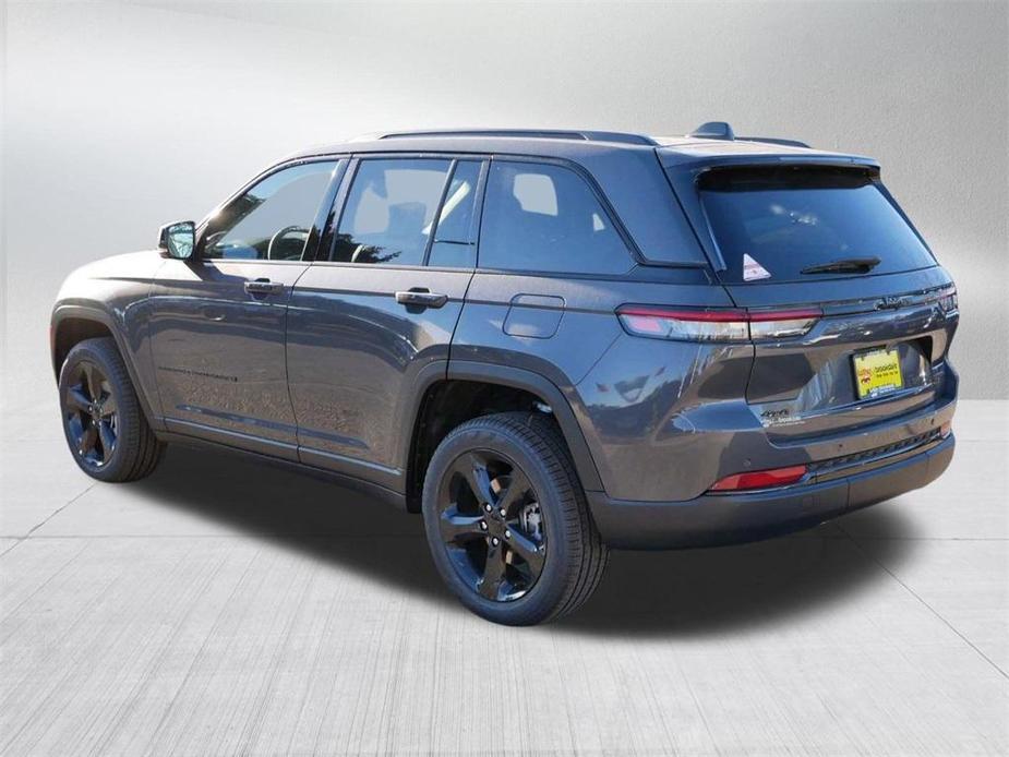 new 2024 Jeep Grand Cherokee car, priced at $47,595