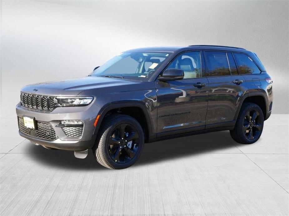 new 2024 Jeep Grand Cherokee car, priced at $47,595