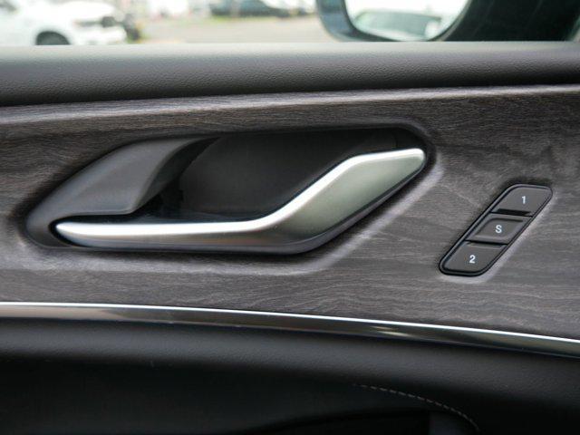 new 2025 Jeep Grand Cherokee car, priced at $55,299