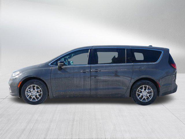 new 2025 Chrysler Pacifica car, priced at $39,499