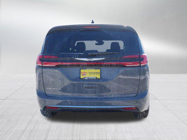 new 2025 Chrysler Pacifica car, priced at $39,499