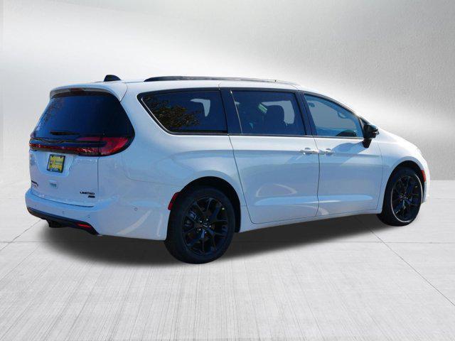 new 2025 Chrysler Pacifica car, priced at $49,999