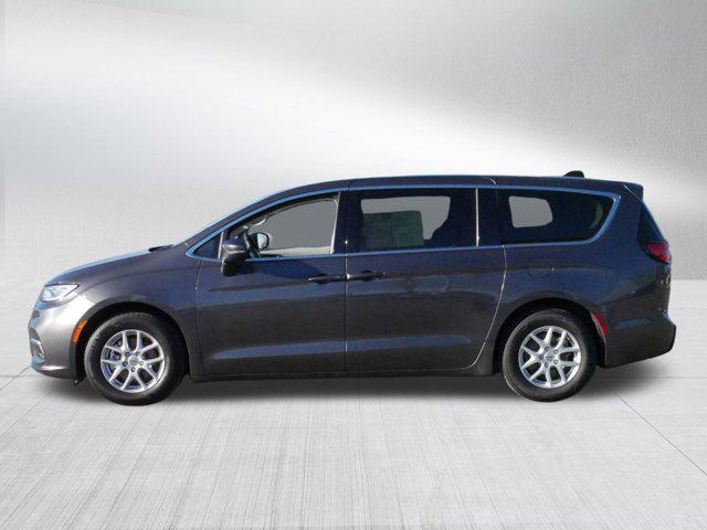 used 2023 Chrysler Pacifica car, priced at $25,998