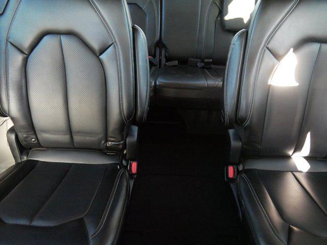 used 2023 Chrysler Pacifica car, priced at $25,998