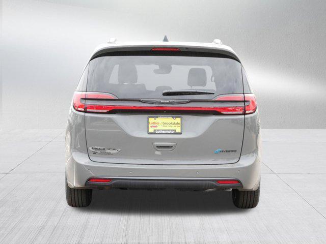 new 2025 Chrysler Pacifica Hybrid car, priced at $43,999