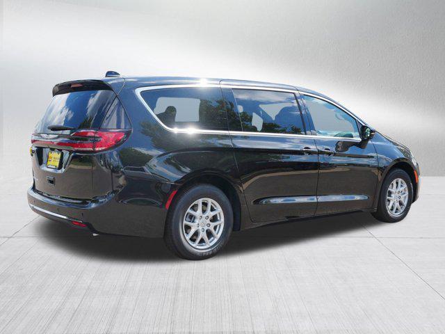new 2026 Chrysler Pacifica car, priced at $40,216