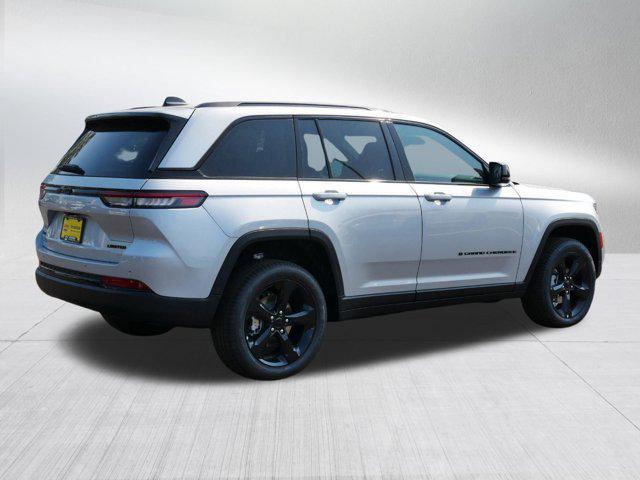 new 2024 Jeep Grand Cherokee car, priced at $45,332