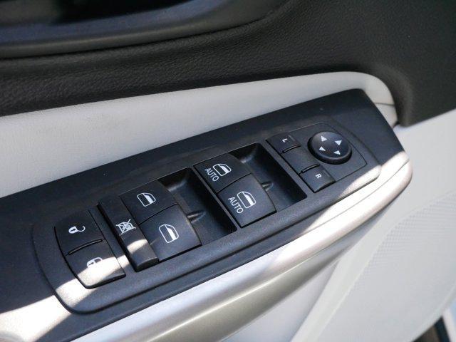 used 2022 Jeep Cherokee car, priced at $25,985