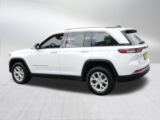used 2023 Jeep Grand Cherokee car, priced at $32,558