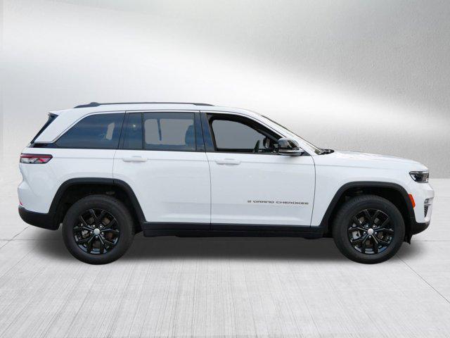 used 2023 Jeep Grand Cherokee car, priced at $29,600