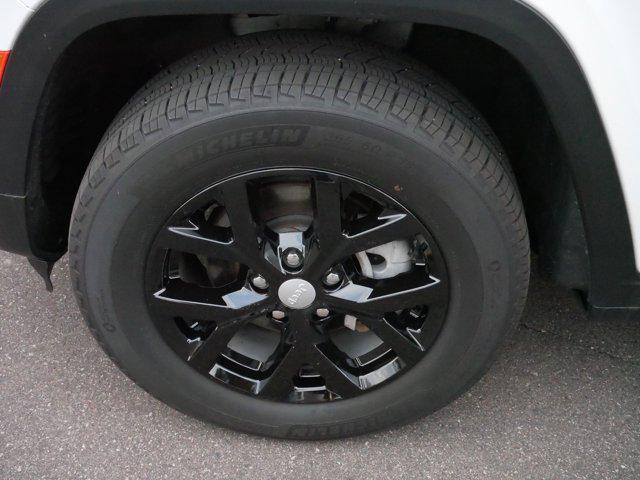 used 2023 Jeep Grand Cherokee car, priced at $29,600