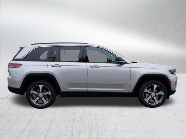 new 2025 Jeep Grand Cherokee car, priced at $51,522