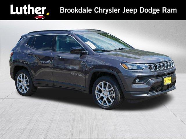 new 2024 Jeep Compass car, priced at $26,999