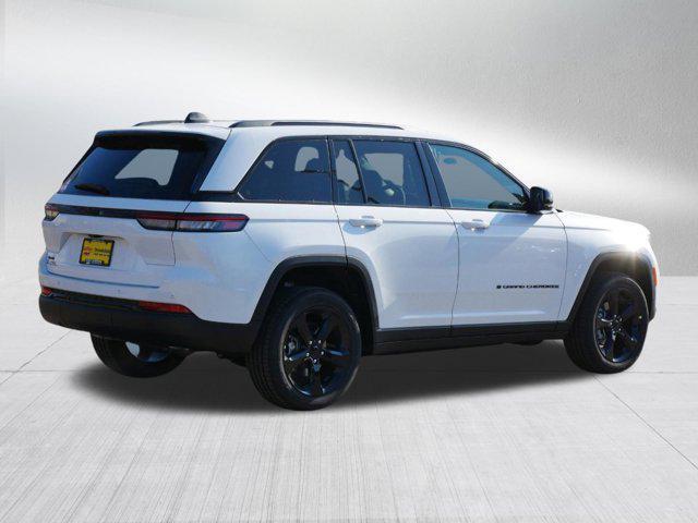 new 2025 Jeep Grand Cherokee car, priced at $42,798