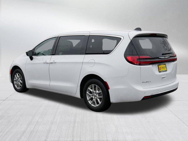 new 2025 Chrysler Pacifica car, priced at $37,999