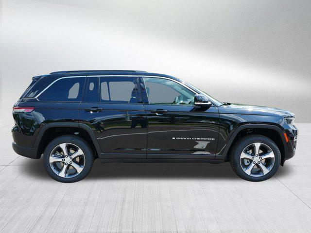 new 2025 Jeep Grand Cherokee car, priced at $44,999
